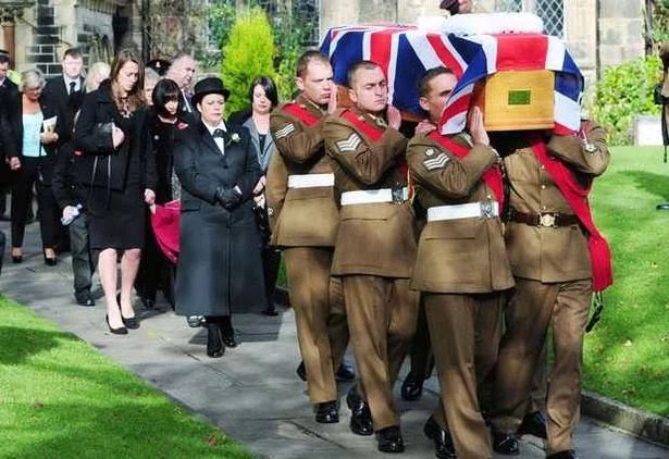 Gareth’s repatriation and funeral 😢💔 Gareth’s funeral was delayed so his comrades from 3rd Battalion The Yorkshire Regiment (3 YORKS) could return from Afghanistan to be there for it. Thank you for your service Gareth ❤️ Lest we forget 🇬🇧