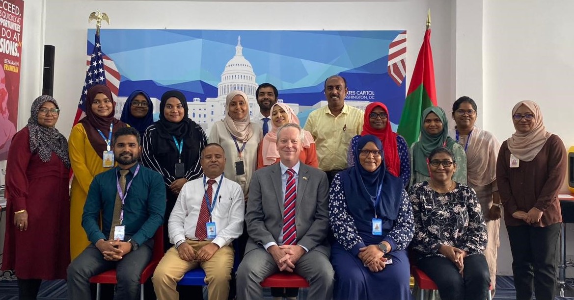 Thank you to the <a href="/MoEdumv/">Ministry of Education</a> and the teachers who participated in the first EducationUSA Teacher Workshop at <a href="/ACMaldives/">ACMaldives</a>. We are always impressed by the exceptional quality of Maldivian teachers and students. <a href="/educationusa/">EducationUSA</a>