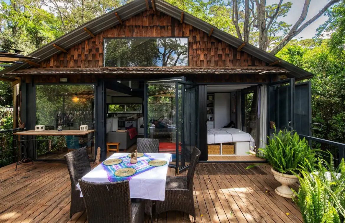 UnchartedKenya's tweet photo. Contemporary Container Tiny-Home in Nairobi. A romantic one bedroom hide-away spot in the heart of Karen. Experience a tropical forest vibe with its outdoor bathtub, lounge area and complete privacy.

Rate: 12k https://t.co/s4RKFxhHBT