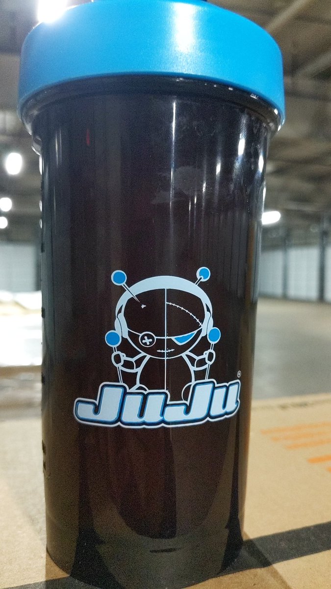 The_True_killah's tweet photo. Gotta start the work day off right! @WeAreJuJu https://t.co/Im9jJVpYY5