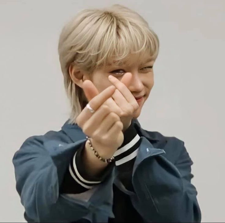 Ioveelf's tweet photo. HAPPY BIRTHDAY BROWNIE BOY!! 🎉🎉🎉 I HOPE YOUR SMILE NEVER GOES AWAY 😁🎂🎂 https://t.co/vWVCjcUY0f