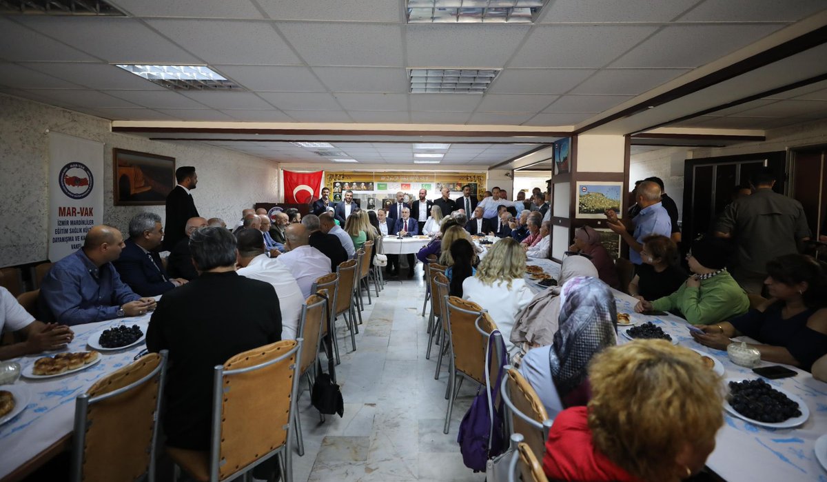 AK Parti İzmir İl Başkanımız Sayın <a href="/Bilalsaygili/">Bilal Saygılı</a> ve Milletvekilimiz Sayın @CeydaBC47 ile birlikte İzmir Mardinliler Eğitim, Sağlık, Kültür, Dayanışma ve Kalkınma Vakfı’nda hemşehrilerimle hasret giderdim. Baba ocağım Mardin’e duyduğum özlem biraz olsun teselli buldu.

Bizleri