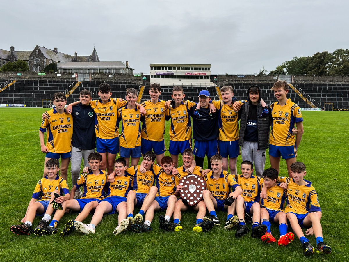fitzgeraldstad's tweet photo. ๐ง๏ธ Rain or shine, they never stopped playing, inching closer to victory. ๐
BEAUFORT 3:19 ๐ 1:08 SCARTAGLIN
Through the pouring rain, they persevered, bringing us an unforgettable match! โโฝ
#GaelicGames #RainOrShine #Unstoppable #VictoryInProgress @LiosAPhuca @GaaScart https://t.co/xf48HUl2XP