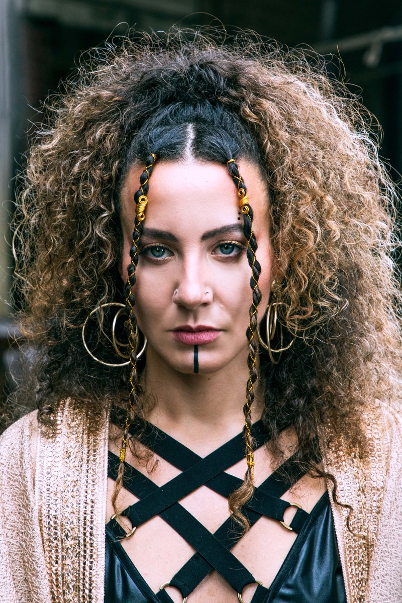 ARXPCARTEL's tweet photo. AR⚔️P welcomes @MALIKAH961  to the CARTEL. More soon…🔥 follow ARXP CARTEL on Spotify

AR⚔️P souhaite la bienvenue à Malikah au CARTEL. 🔥 suivez ARXP CARTEL sur Spotify

ترحب عرپ بمشاركة ملكة في الكارتل. المزيد قريبا. تابع عرپ كارتل على سبوتيفاي https://t.co/OwMUyH71ad