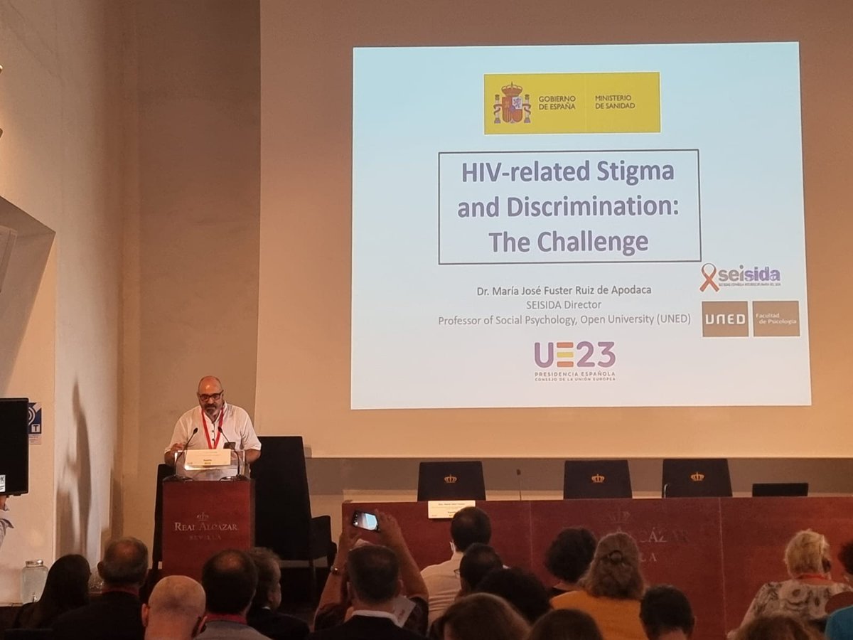 Adhara_ONG's tweet photo. Diego García, director de Adhara #SevillaCheckpoint, la conferencia magistral con título: El estigma y la discriminación asociadas al VIH, a cargo de María José Fuster, Directora de @Seisida https://t.co/2MWWiv6eLJ