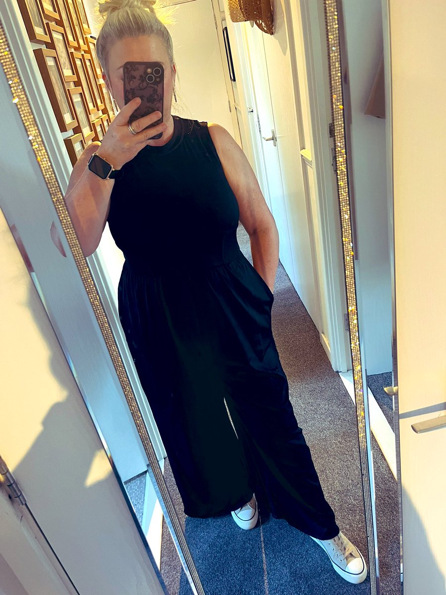 Ćh💋ryl 👩🏼👗 tweet media