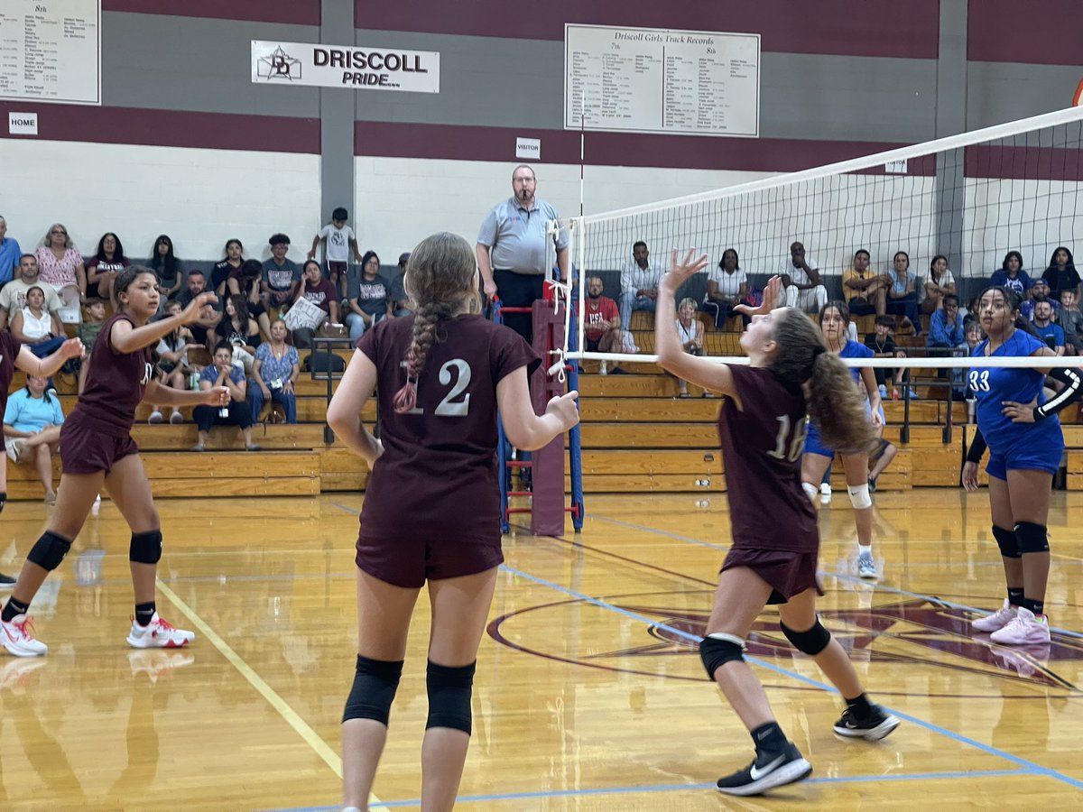 Driscoll_ath's tweet photo. Time for the ladies to take the court! Driscoll volleyball took on the Garner Yearlings yesterday, and served up some great games! Way to go ladies, your hard work is paying off! #DefenderPride @driscollneisd @NeisdAthletics https://t.co/ihdEamF7es