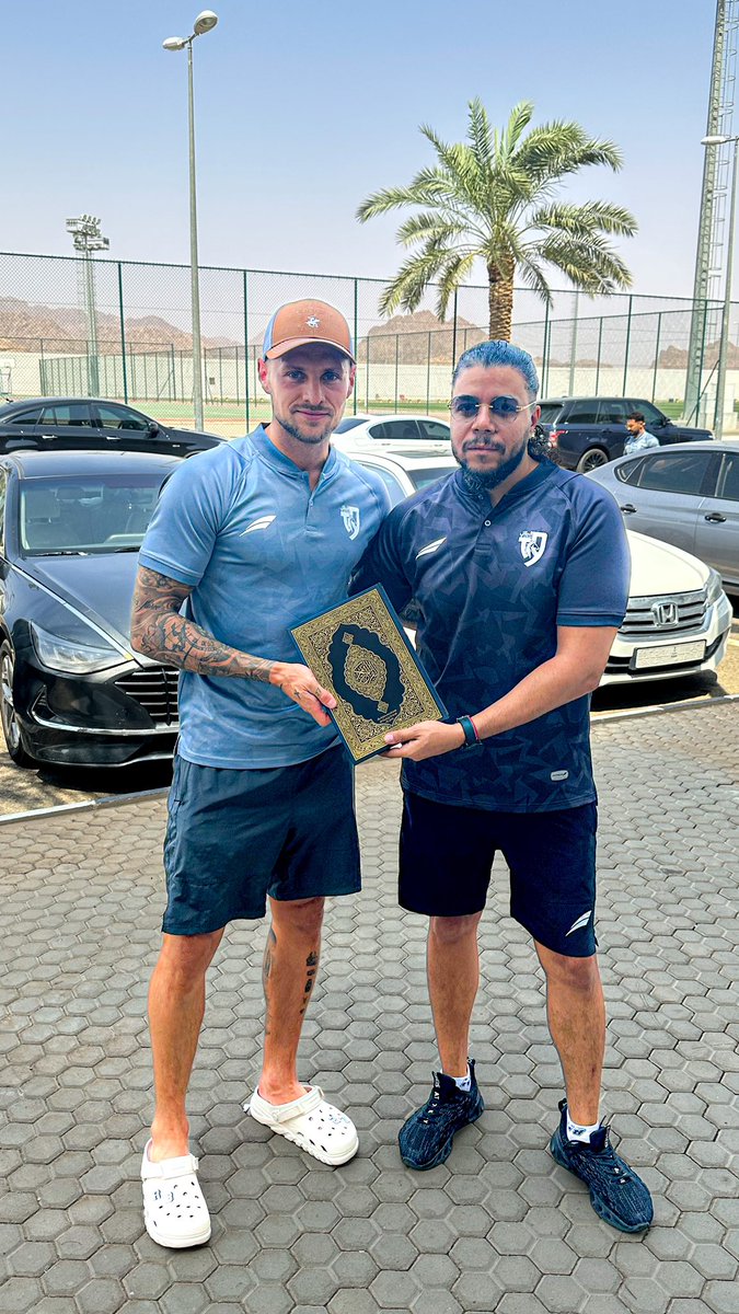 Mo__Adam's tweet photo. سعيد من أجلك ، الحمد لله 🇩🇪❤️
Happy For You Bro #robertbauer 
#الطائي #دوري_روشن_السعودي 
@SPL_EN https://t.co/qmV8ldTUBt