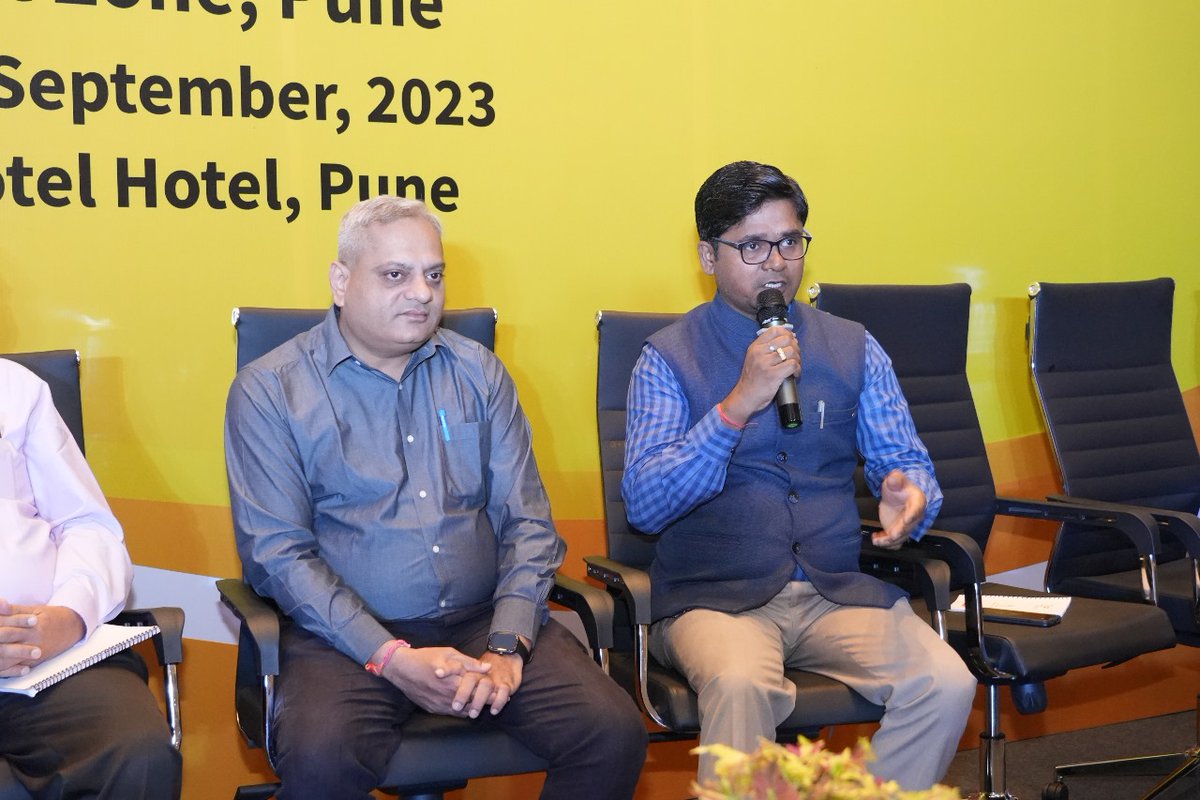 mopr_goi's tweet photo. Dr. Bharat Chandra Rout, Consultant #MoPR added that District, Block & #Panchayat level Consultations will further contextualize the action plans and bring synergies between #Health and #PanchayatiRaj Departments at various levels.
#TBMP #LSDGs
#HealthyPanchayat
#TBMuktPanchayat https://t.co/GCb3qrQIsl