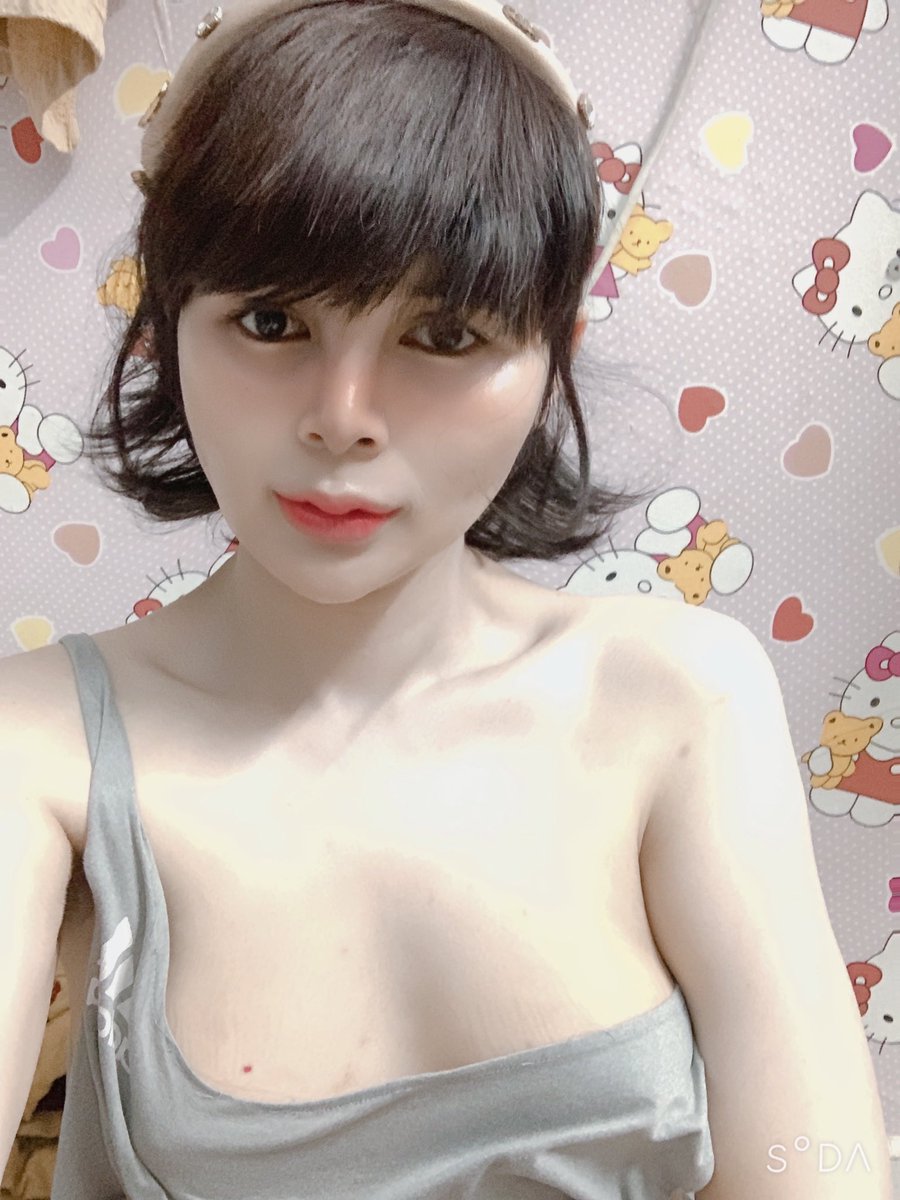 tthy4509's tweet photo. Có những ngày rất lười khi không muốn đi đâu https://t.co/rZpEUTx7lZ