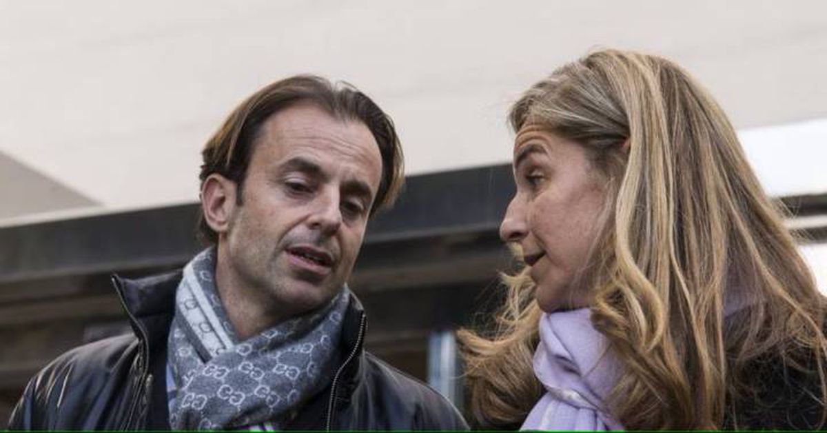 mis_dolares's tweet photo. "Yo quería pagar, pero él me dijo que no": ¿podría ir Arantxa Sánchez Vicario a la cárcel por alzamiento de bienes? https://t.co/pYnesAaNPb https://t.co/Wm6PKepQVd