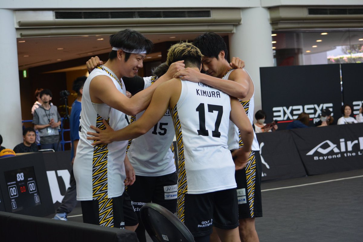 suzu69409040's tweet photo. もうとにかく!!!!
勝って!!!!Day2🔥💛🖤⚡️
勝って!!!!!!!!!!
勝って!!!!!!!!!!!!!笑
チームZETHREE👊
#zethreeexe https://t.co/olF2RsT1U8