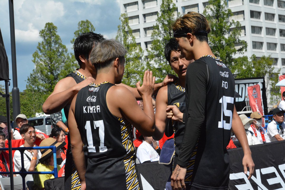 suzu69409040's tweet photo. もうとにかく!!!!
勝って!!!!Day2🔥💛🖤⚡️
勝って!!!!!!!!!!
勝って!!!!!!!!!!!!!笑
チームZETHREE👊
#zethreeexe https://t.co/olF2RsT1U8