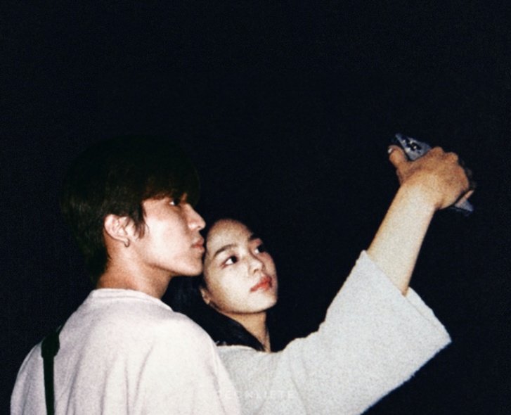 #wolfiebear say cheese! 🤳