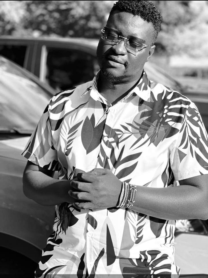 AndrewM35783's tweet photo. Hey Y'all... Its Fridaayy! 👊🏽🔥🔥
.
.
.
.
.
Have a Great Weekend🤗🙏🏽

#andiesax #saxpy #entertainer #weekendvibes #musician https://t.co/pPucz3ZJG4