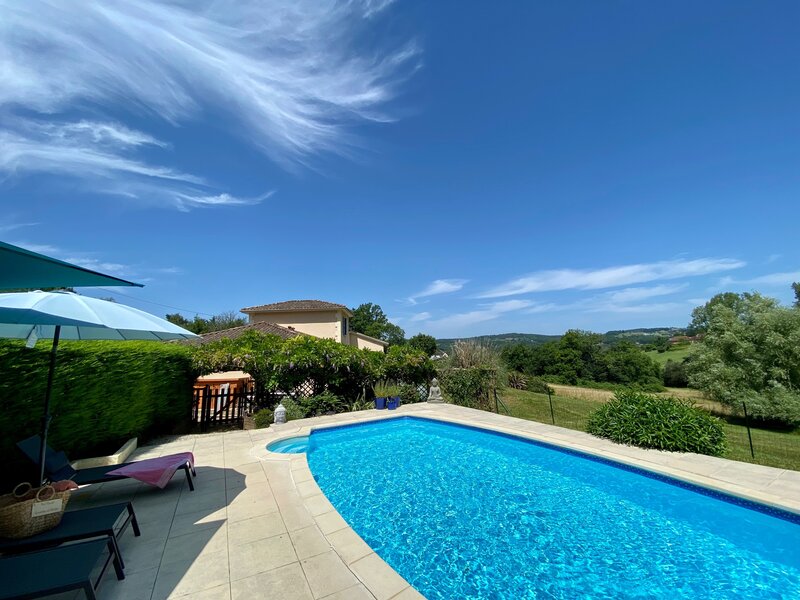 GiteWorld's tweet photo. Villa de la Colline, a Family holiday home at it’s best! Private pool and excellent entertaining space. https://t.co/ZaVp29qOBl 
.
.
#giteworld #gite #gites #gitesinfrance #frenchgites #france #frenchproperty #holidayrentals #propertyabroad #visitfrance #voilavillas_dordogne https://t.co/dK5NaHPUnL