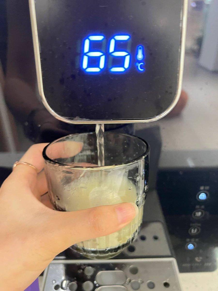 Have a cup of milk tea after yoga😋📷 😋