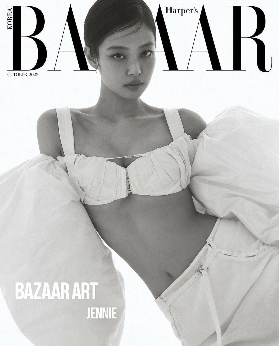 mylikingzip's tweet image. 와 제니 어깨 진심..