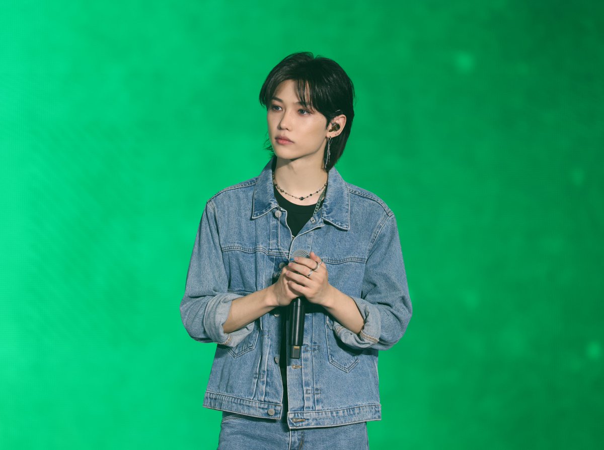 Stray_Kids's tweet image. [스키지기]

🎥Happy Felix Day💕 
미공개 사진 도착💌

#HappyFelixDay
#StrayKids #스트레이키즈
#필릭스 #Felix   
#YouMakeStrayKidsStay