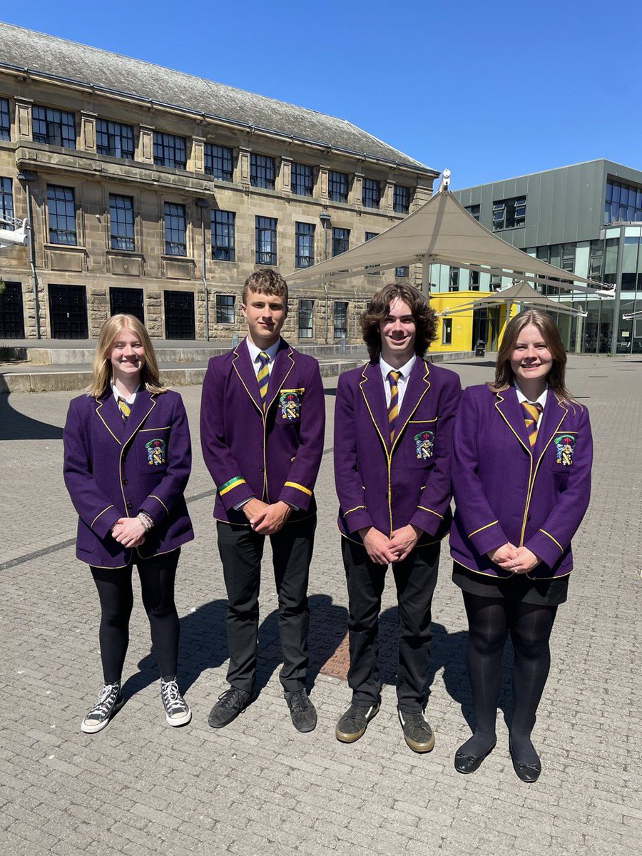 Hello everyone! Your new school captains this year: Lucy, Sam, Jack, and Caitlin
We all look forward to working with everyone. 🟪🟨