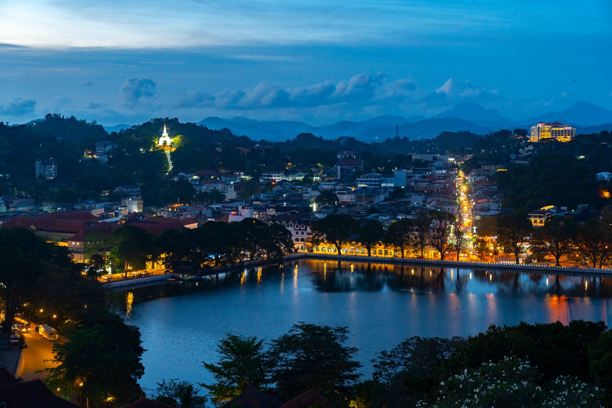 CGTNOfficial's tweet photo. Kandy, located in Sri Lanka's Central Province, is the second largest city in the country and known as the "last capital of the kingdom." Despite a history of invasions and turmoil, the city remains a holy place for Buddhists. Kandy is surrounded by mountains and rivers and is full of historical sites. In 1998, it was included on UNESCO's World Heritage List. With its beautiful environment, Kandy Lake attracts many tourists. Follow CGTN to enjoy the tranquility and beauty of the Land of Smiles. #TheNewSilkRoad