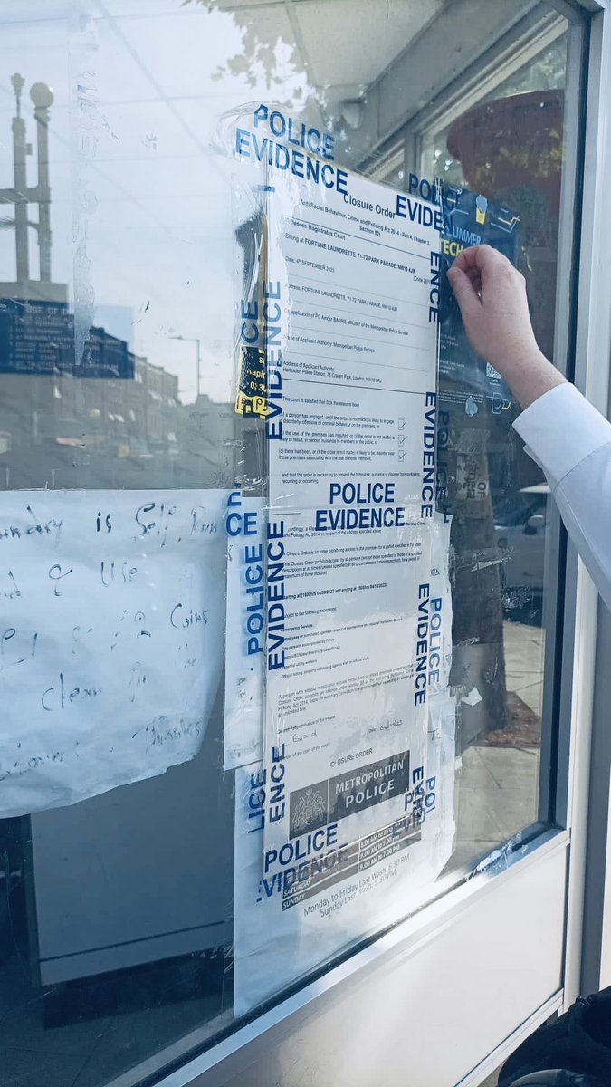 MPSHarlesden's tweet photo. #HarlesdenTCT & 120 officers from 15 departments executed 8 simultaneous search warrants on commercial & residential properties in & around Park Parade.
Along with arrests the team have applied for #ClosureOrders with 6 being obtained & 2 awaiting a court hearing
#Harlesden https://t.co/aQxupbPIGk