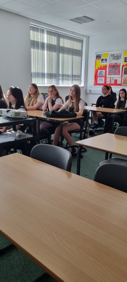 JOHSDYW's tweet photo. We now have an SCQF Ambassador team at StJOHS. They will speak at assemblies and support parent nights to inform pupils, parents and carers about the different qualifications and pathways available. More information under the parent tab on the website @StJOHS @Donnie_scqf https://t.co/e2FmaWAF9u