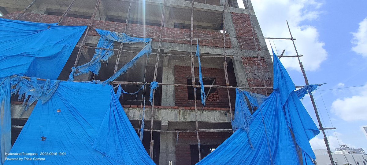 d_balakrishna's tweet photo. @GHMCOnline @ZC_SLP  dear sir/madam, construction is going on beside my residence without any proper safety measures due to which we have been facing safety issues, our children play in the parking space, brick nd stones are coming forcefully.... Plz look into it... Tq https://t.co/4eZ5EckWPt