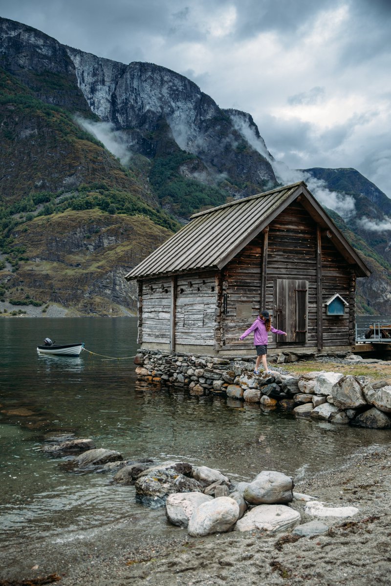 hellolaroux tweet media