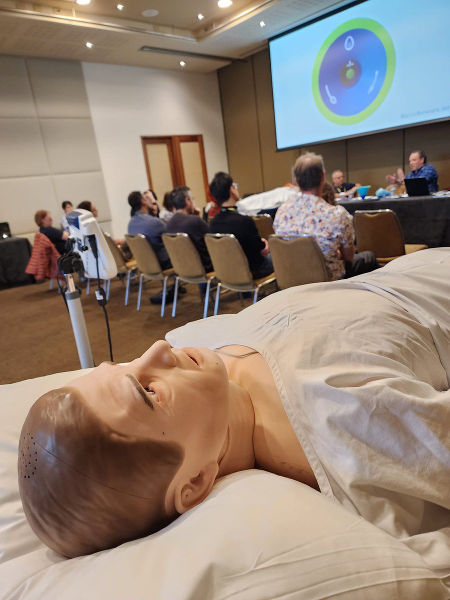 End of a great day of airway learning procedures and strategy and teamwork for @acemonline Victorian conference combination of anaesthetics @NicholasChrimes and ICU Kerrianne Huynh and ED faculty and the amazing teams from @SimMonash and @Verathon providing staff and equipment