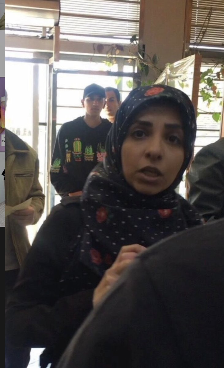 این پتیاره از خانومهایی که حجاب اختیاری داشتن عکس و فیلم میگرفته
انقدر عکسشو پخش کنید تا شناسایی بشه و یه درس عبرت بزرگ بهش بدیم
#مهسا_امینی
#IRGCterrorists