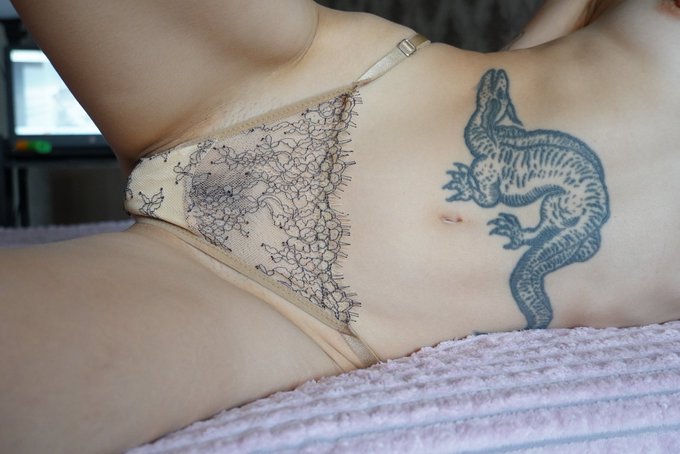 Зайдите и не выходите😼  https://t.co/ZVY71a0bBc https://t.co/C4TSfBS6m8<a href="/tag/%D0%BD%D1%8E%D0%B4%D1%81%D0%BE%D1%87%D0%B5%D1%82%D0%B2%D0%B5%D1%80%D0%B3"class="tags"><span>#нюдсочетверг</span></a>