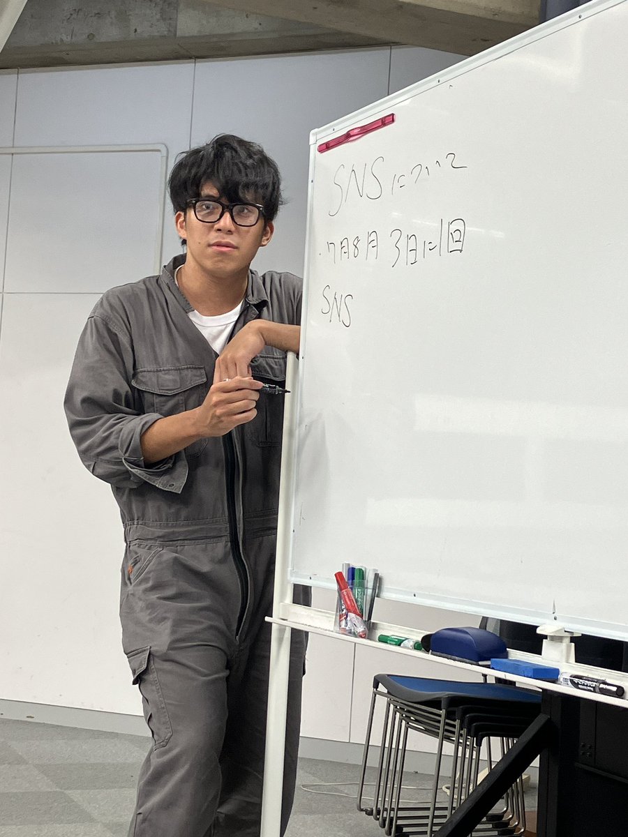 linen_studio0's tweet photo. SNSおじさん https://t.co/NyGH66uMQG