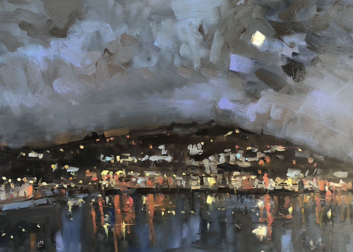 marks_lucy's tweet photo. Another in my little mini series ‘Cornish Nights.’  I loved catching the reflections of the lights in the water. Especially the string of fairy lights! 

‘Cornish Nights, Looe,’ oil, 30x40cm 

#cornwall #looecornwall #looeharbour #pleinairpainting #nocturne #oilpaintings https://t.co/Acpta4Bydi