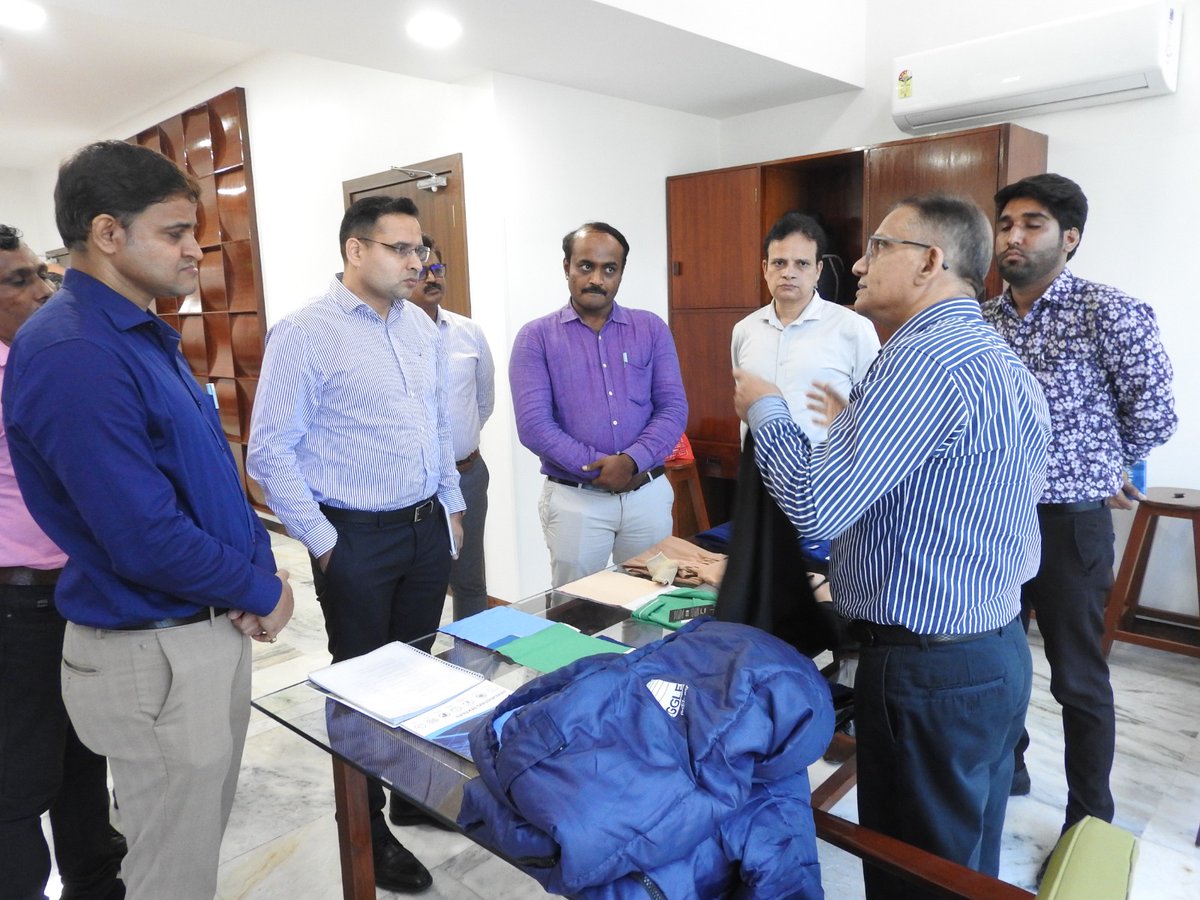 sasmira1950's tweet photo. Thrilled to welcome Shri Prashant Kumar Meena, JMD, NTTM, to SASMIRA on 11thSep23! We showcased our R&amp;D prowess, product development&amp;testing facilities. Stimulating discussions with industry and startups set the stage for future collaborations. #TextileInnovation #NTTM #SASMIRA https://t.co/rZfs64bOln