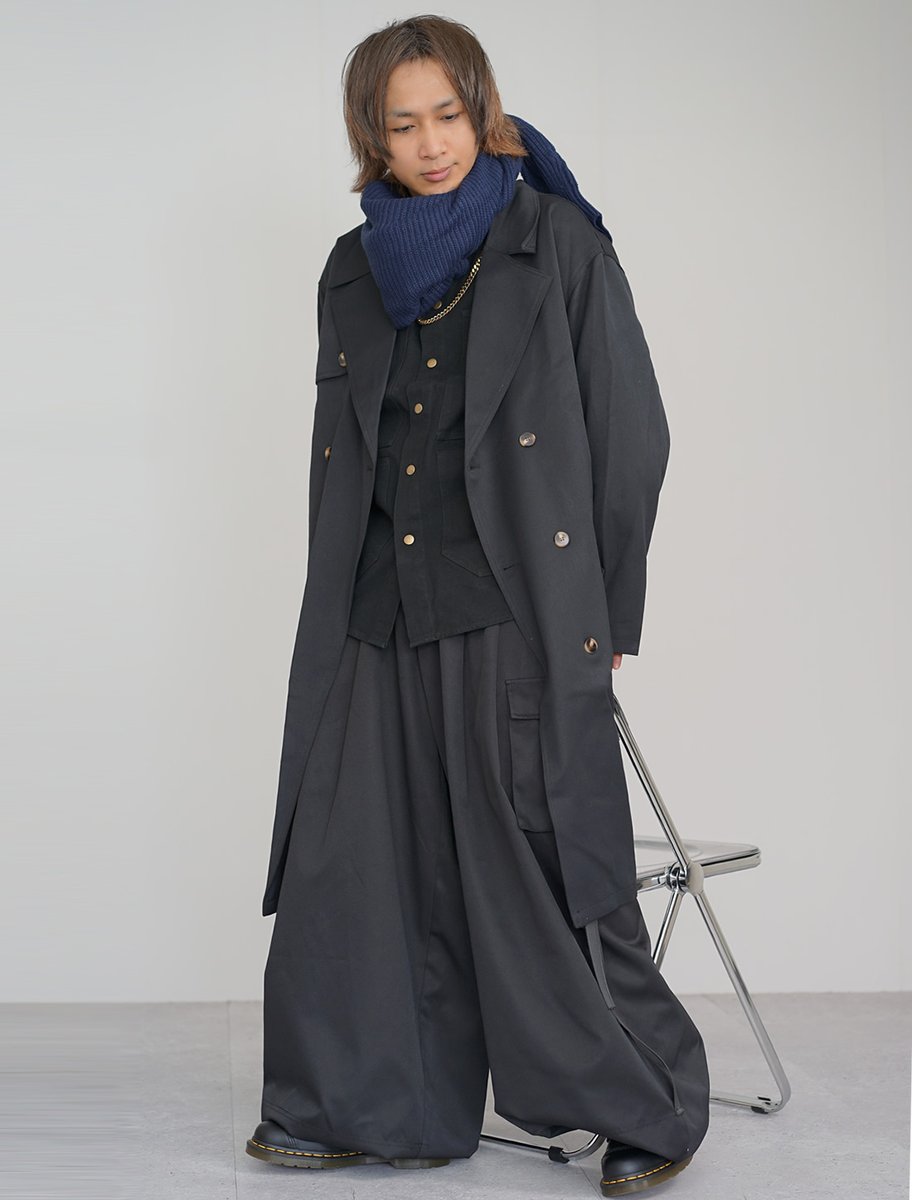 DJDERAMS's tweet photo. 2WAY仕様の袴パンツ。
間もなく予約開始。

#ストリートファッション #streetfashion #袴パンツ https://t.co/gt8QhDn07n