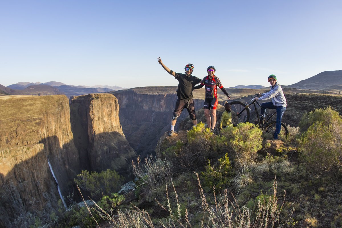 LesothoSky's tweet photo. 💚 LOVE Lesotho Sky Photo Series 5/6 📸 🇱🇸☀️

Through riding the Lesotho Sky event, you will gain a new perspective of Africa's Kingdom in the Sky. Be prepared for the experience of a lifetime! Next dates: 7 - 12 October 2024. #lstwitter https://t.co/aqe9Hp0S95