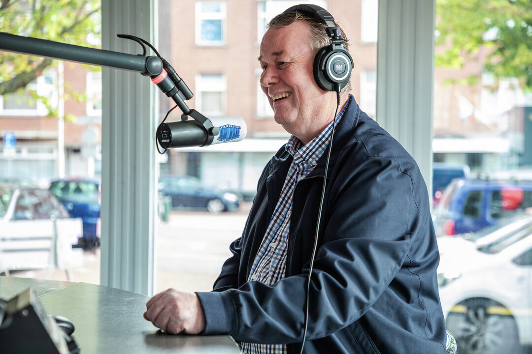 Vandaag is de laatste dag van de #Weekvanlezenenschrijven. Wat was het een mooie week! En wat zagen we veel Taalambassadeurs voorbij komen! Van tv, radio tot kranten: jullie verhalen waren op ongelooflijk veel plekken te horen, zien en lezen. Bedankt! Jullie zijn geweldig!💖
