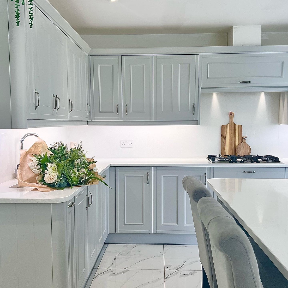 WrenKitchens's tweet photo. Effortlessly chic is exactly what this #wrenovator has achieved with our Country Ermine range.
πΈ: chis_chat_home
- Infinity Plus Country Ermine in Northumberland Matt and Pebble Grey Matt
- Quartz in Michelangelo White #wrenkitchens #wrenovation #greykitchen https://t.co/LQbZKQStNQ
