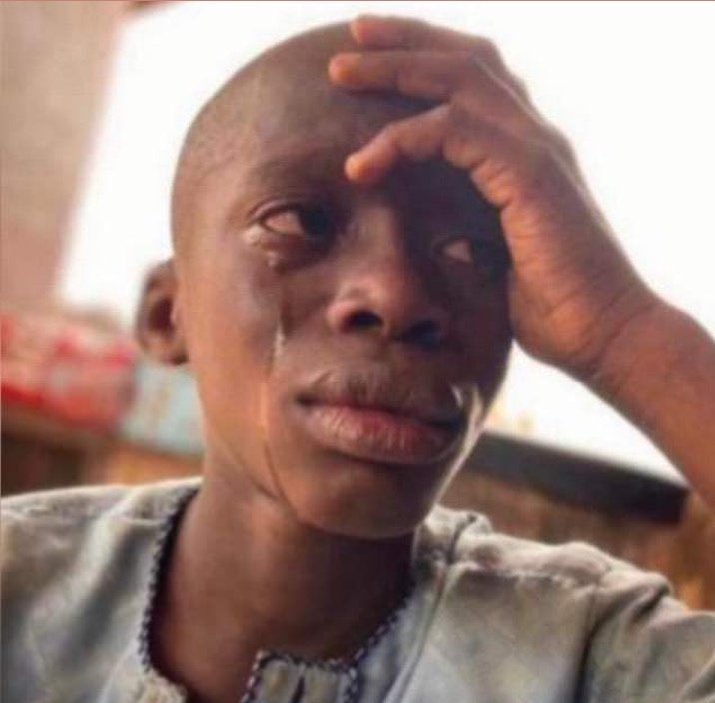 Savheya_Happie's tweet photo. Kusvika riini Jehovha😭
1. Mvura inouya 2 days a week
2. Mabhini haachatakurwe
3. Magetsi haade kuona Zuva
4. Salary inouya yakapera, no medical aid, no funeral cover,
5. Tiri kufamba 4km mutown kuSaver $0.50c
6. 35 years idzi, no stand, no house, no car, 4 kids😭

Kusvika riini? https://t.co/UnAq3Hw24v