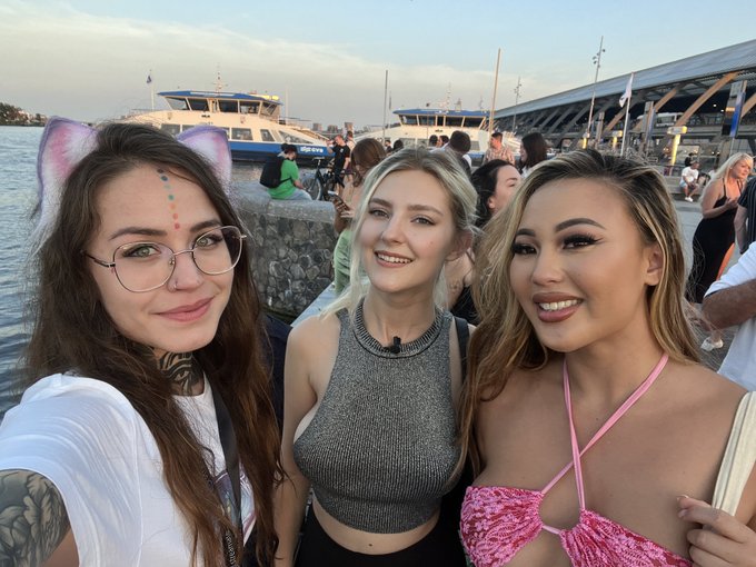 First day on the @XBIZ with beautiful @kazumisworld and @EvaElfie 🩷 https://t.co/HlR32Bsl60<a class="tags" href="/tag/xbiz">@xbiz</a><a class="tags" target="_blank" title="On Twitter" href="/?out=eyJ0eXAiOiJKV1QiLCJhbGciOiJIUzUxMiJ9.eyJpYXQiOjE3MjMzMTg4ODUsImlzcyI6InR3cG9ybnN0YXJzLmNvbSIsIm5iZiI6MTcyMzMxODg4NSwiZXhwIjoxNzU0ODU0ODg1LCJyZWRpcmVjdF91cmwiOiJodHRwczovL3R3aXR0ZXIuY29tL2thenVtaXN3b3JsZCJ9.ct2Y4bJX5qKUo0IOYYkg79katxNLlzE_2hROJ-4sxl98gJ7gzz3b8fHEpYDibs9CMcLcXJtD5kzRT8pZ3SudxA">@kazumisworld</a><a href="/tag/mvsales"class="tags"><span>#mvsales</span></a>