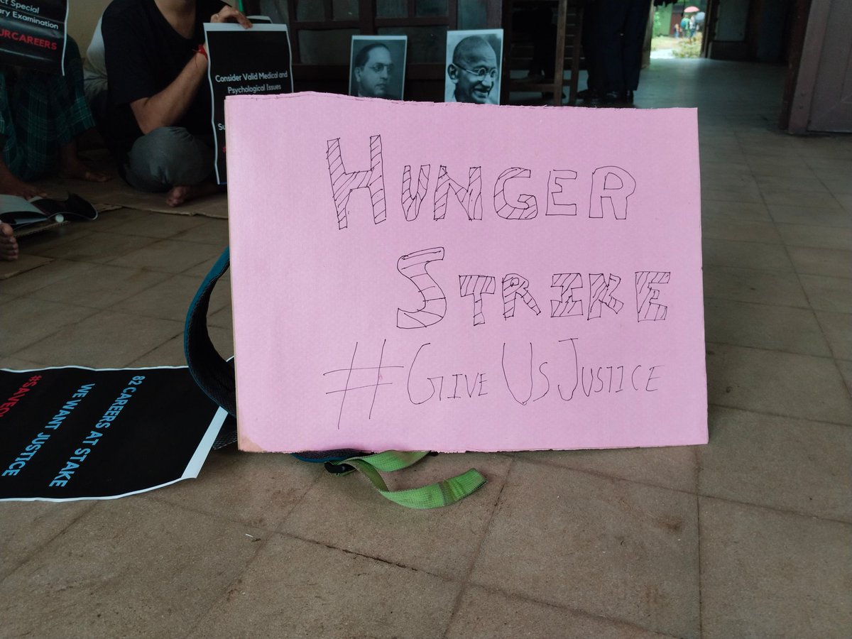 vijay7279932832's tweet photo. Students Of IIEST,Shibpur an INI on hunger strike since the administration is not following college ordinance and ,82 student's career is at stake #HungerStrike #Justice4Students #DICTATORSHIP  #IIEST @EduMinOfIndia @dpradhanbjp @MamataOfficial @pchakra14 @narendramodi @ttindia https://t.co/yjC60HDOVm