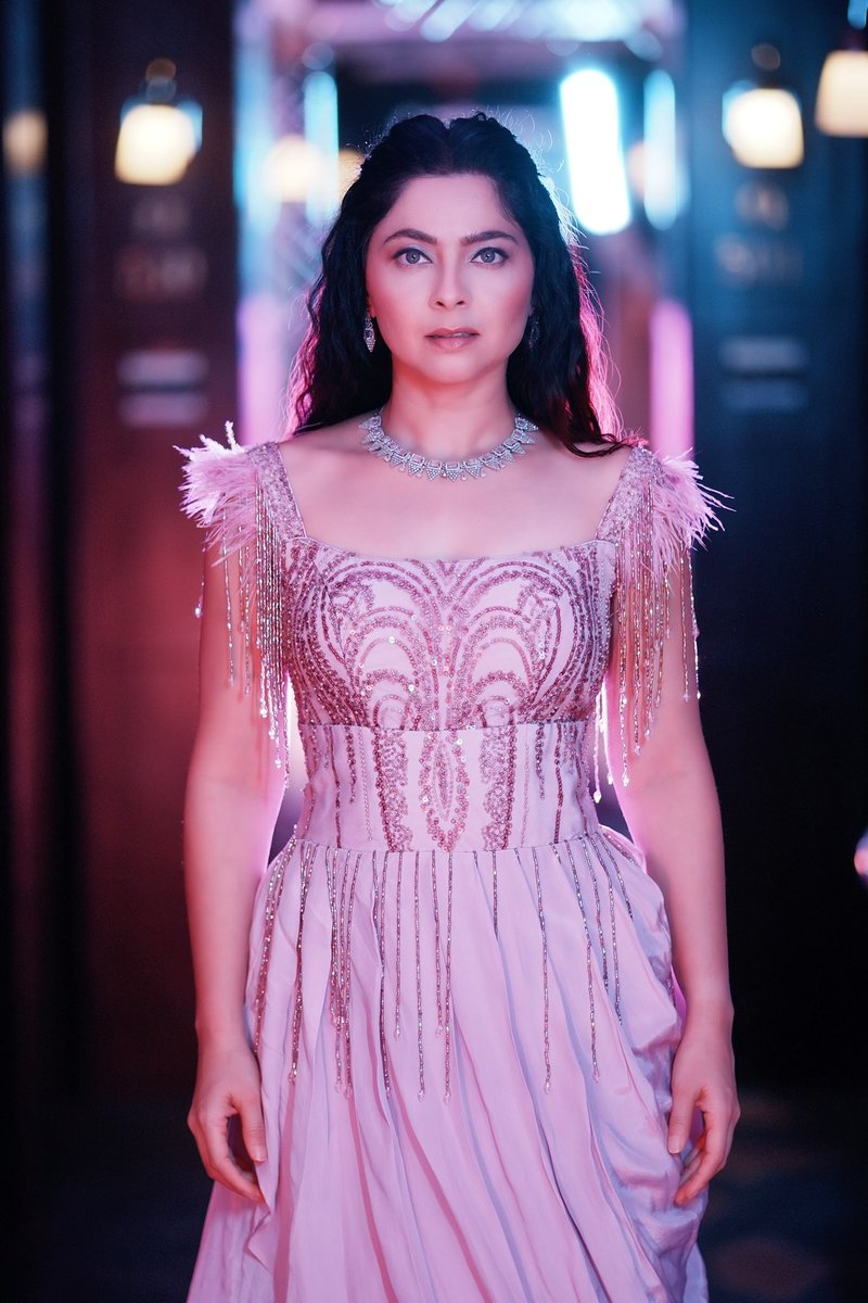 meSonalee's tweet photo. 🦄🧚🏻‍♀️👸🏻🩷

#sonaleekulkarni #marathimulgi https://t.co/MOrJ6ocKIF