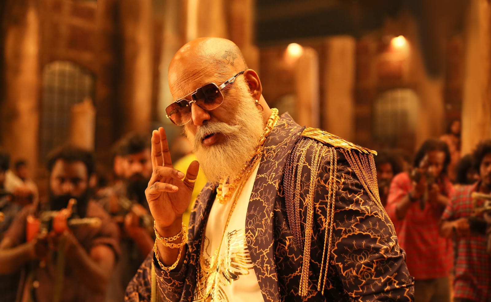 AmuthaBharathi on X: #MarkAntony - This ANACONDA Vishal in the movie  was😁🔥 t.cozI4hTDRRbp  X