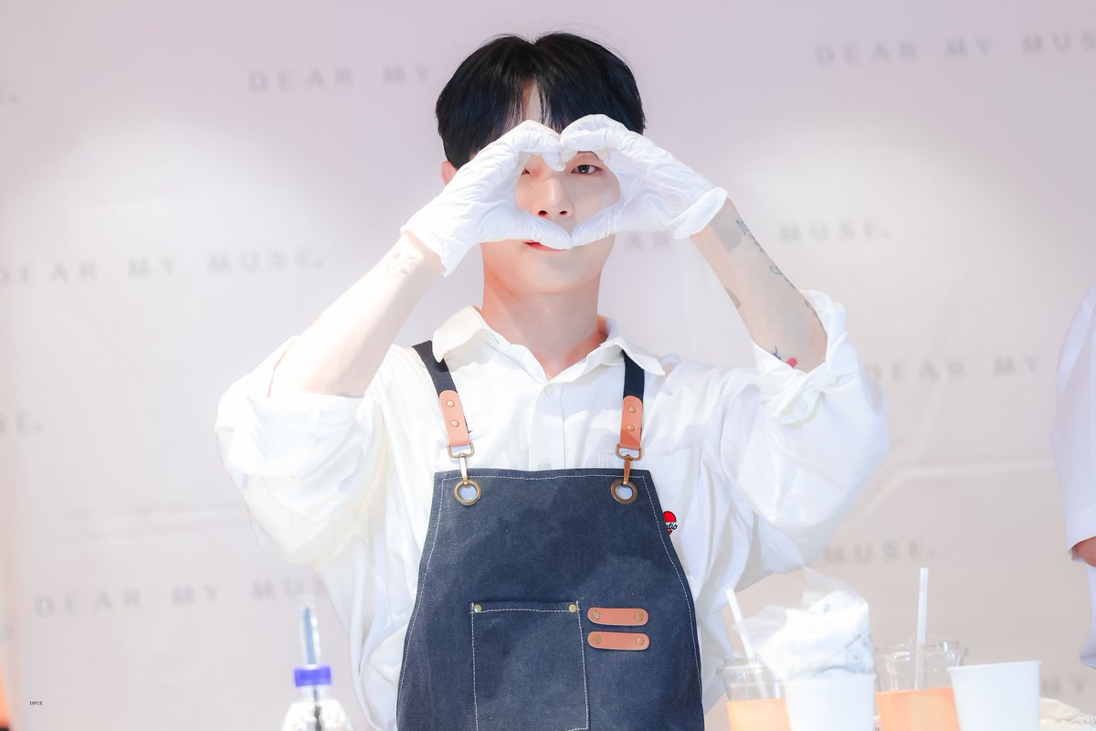 niloiv_92_'s tweet photo. 230914 #루시 #신예찬

저쪽 바리스타가 보내신 하트입니ㄷㅏ•• https://t.co/f3H4NjCK1v