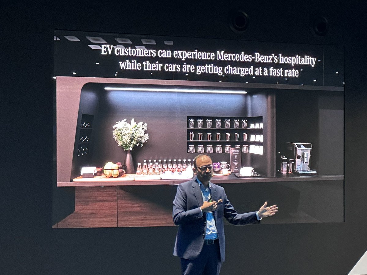 VikramGour's tweet photo. .@MercedesBenzInd opens its charging network and hospitality to all EV brands! This is big! @motorscribesind #motorscribes #MercedesBenz https://t.co/gFNpGcsegT