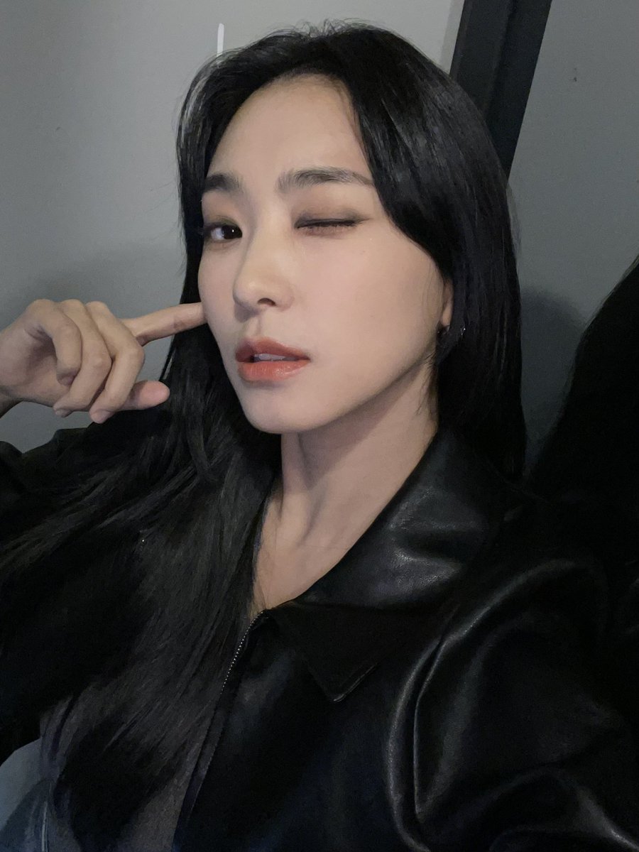 _violet_bora_'s tweet photo. Hi✋🏼💜   #aborable https://t.co/buZR8aB468