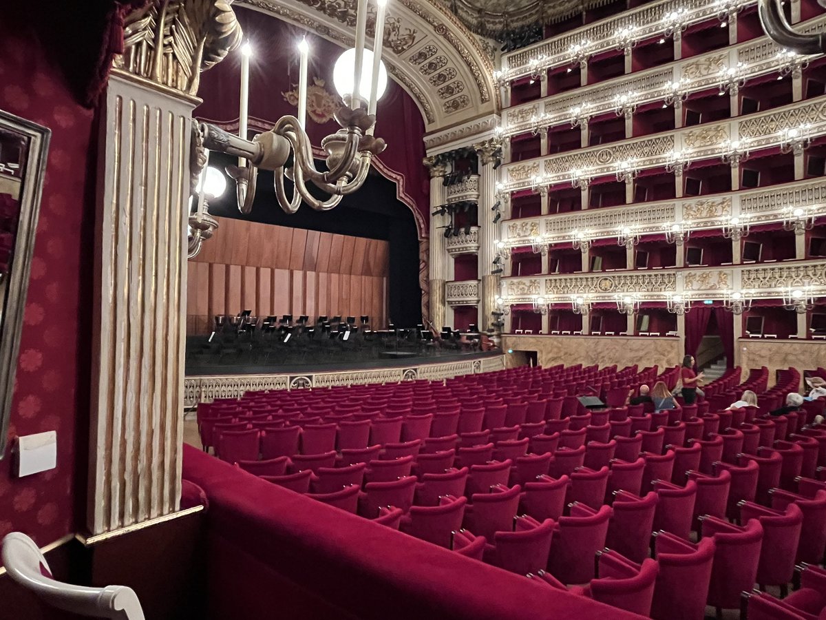 martylyricfm's tweet image. What a beautiful opera theatre. The worlds oldest, you know…. @TravelDept @RTElyricfm
