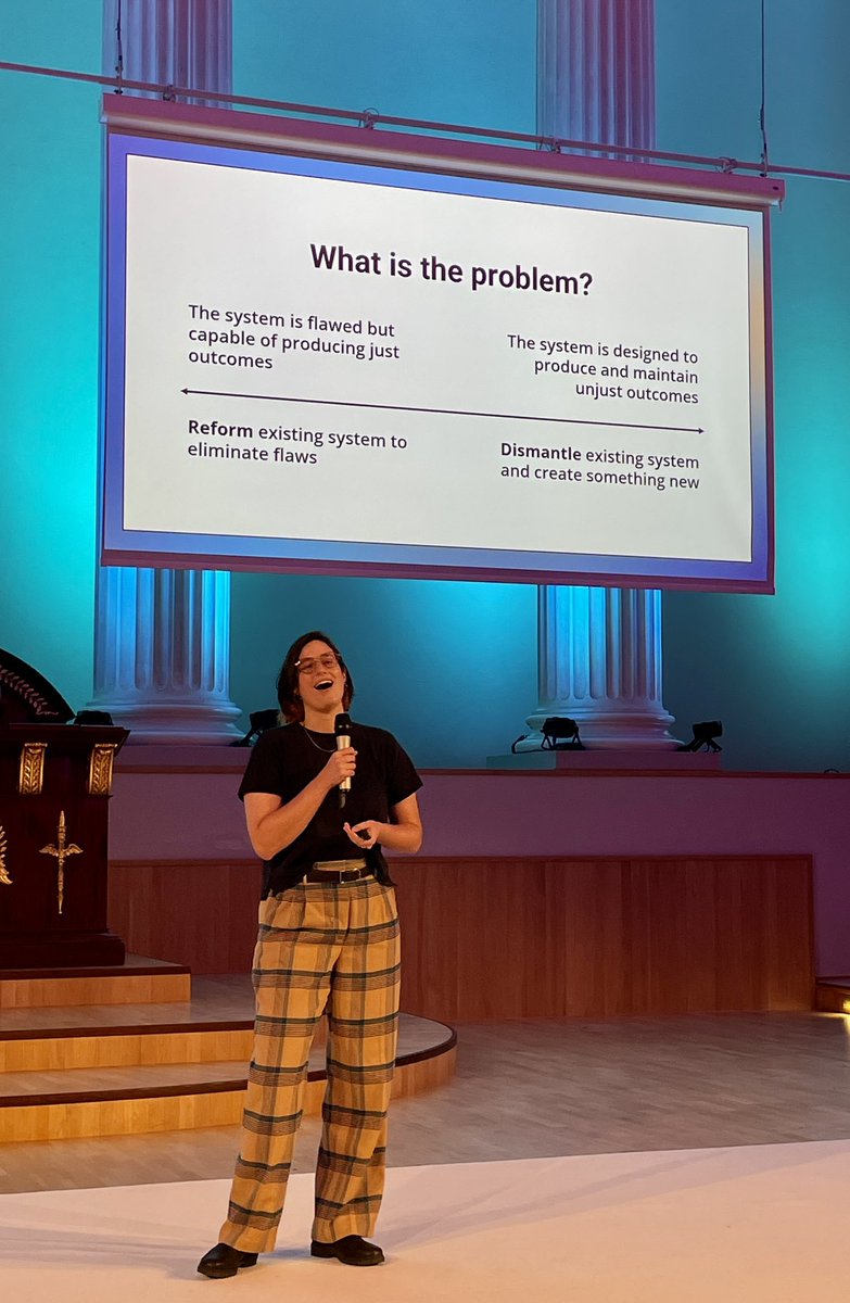 .@halliejaypope challenging the dominant view in legal design. ”System is working the way it was designed: to produce and maintain unjust outcomes. The goal should be to dismantle the system and create something new.” #LDS2023 starting strong 🔥 @LegaldesignFI