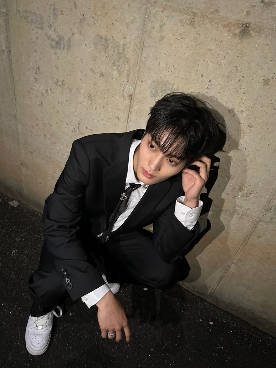 CRAVITY_twt's tweet photo. 결과🤠
포토바이 크래비티 스탭 일동😘
#태영 #TAEYOUNG #수트댄스 https://t.co/751UTT5Wm6